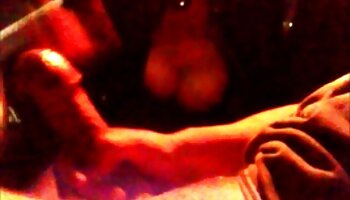 Madrastra Ariella Ferrera compartió viseos eróticos polla dura
