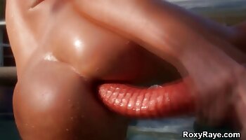 Blondie aline en super-jodidamente gordo videos eróticos cortos y oscuro weenie bi-racial