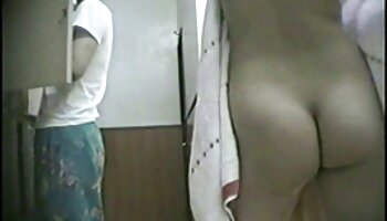 Modelo es perfecta mostrando erotico xx su arranque